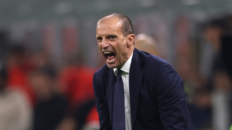 Juventus ble trukket 10 poeng igjen og falt til sjuendeplass i ligaen